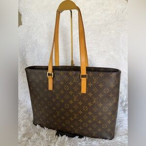 💕💕LOUIS VUITTON Monogram Canvas Luco Tote